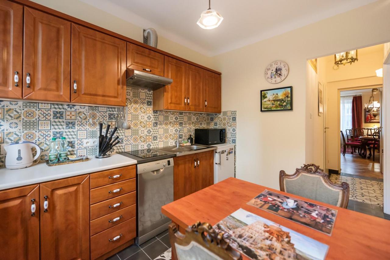 ורשה Downtown Antique Apartment מראה חיצוני תמונה