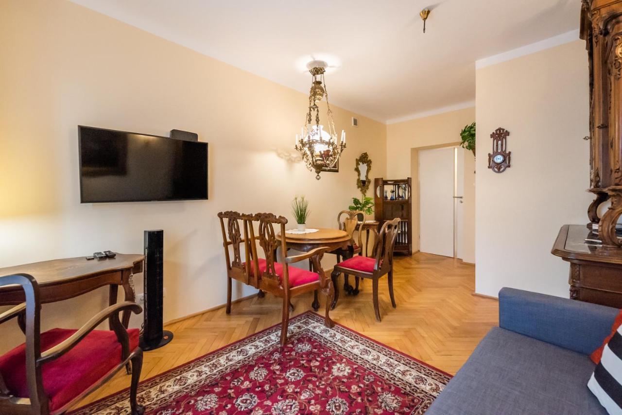 ורשה Downtown Antique Apartment מראה חיצוני תמונה