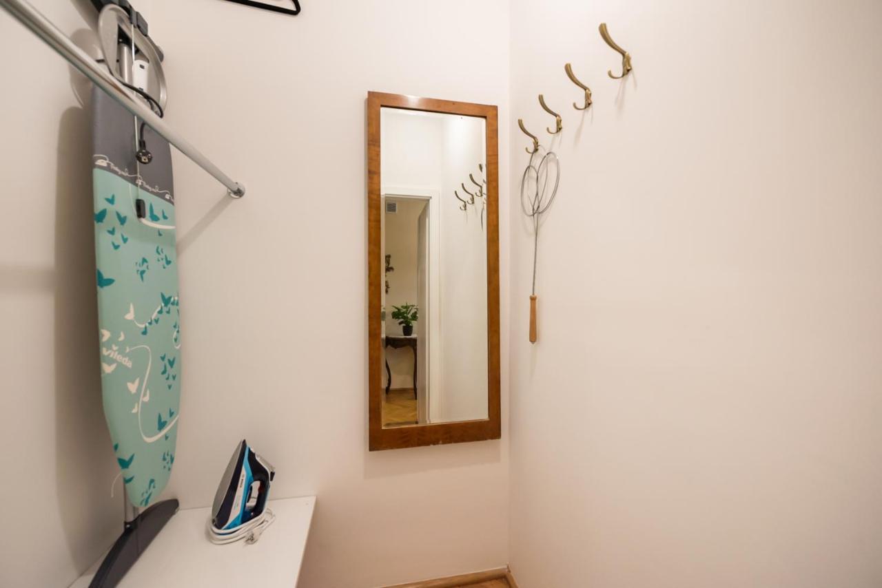 ורשה Downtown Antique Apartment מראה חיצוני תמונה